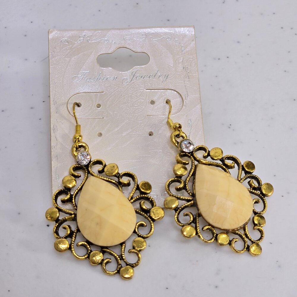 Vintage Filigree Earrings Teardrop Swirl Art Nouveau Cream Gold Tone Rhinestone